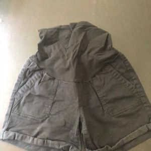 Maternity shorts